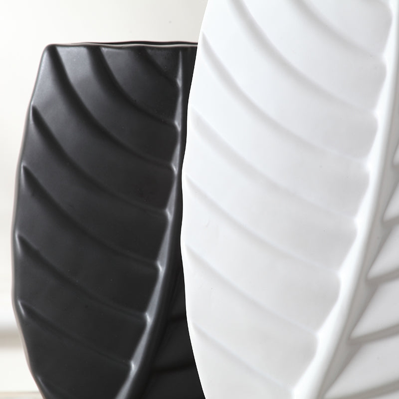 Modern Leaves Shape Nordic Vase
