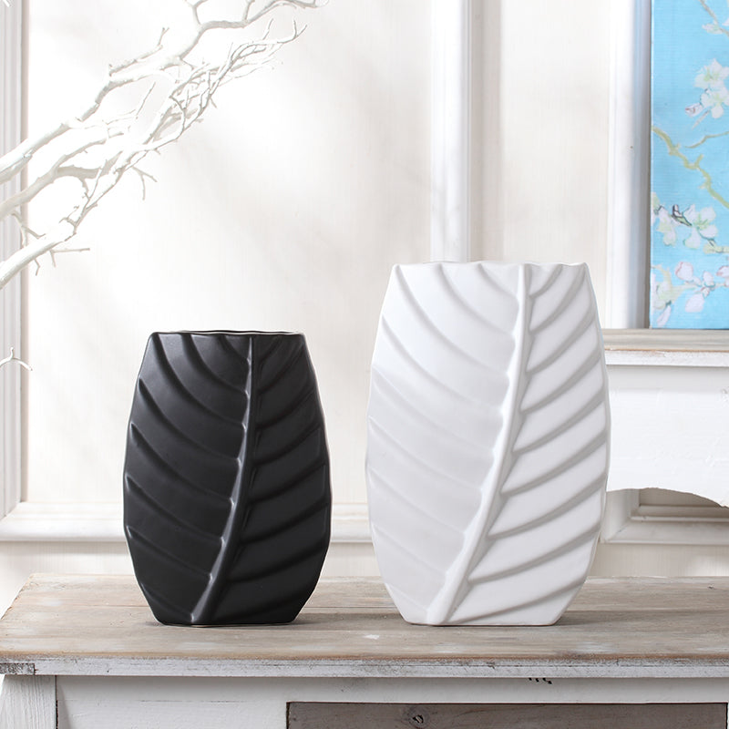 Modern Leaves Shape Nordic Vase