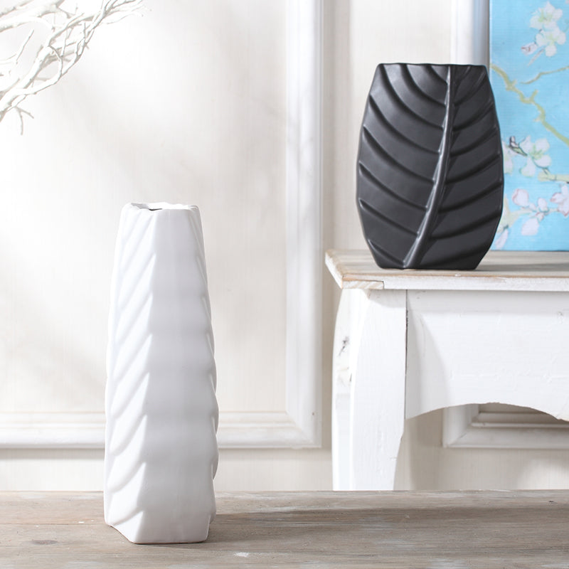 Modern Leaves Shape Nordic Vase